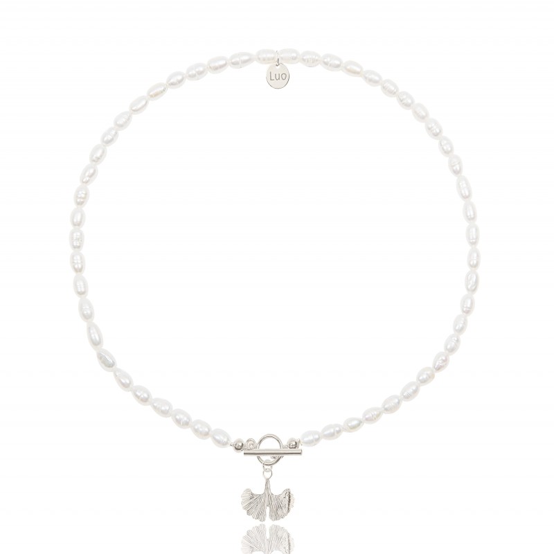 Naszyjnik z naturalnych pereł z liściem miłorzębu