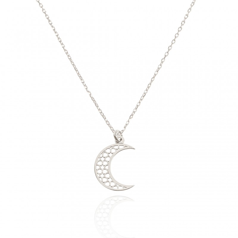 Naszyjnik srebrny z ażurowym księżycem